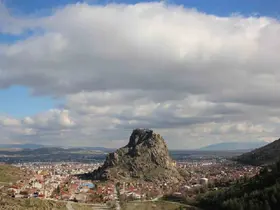 Karahisar Kalesi üzerinde bulutların dansı eşsiz manzaralar ortaya çıkardı
