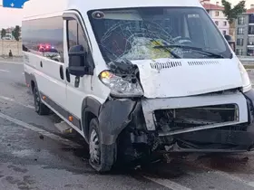 Karaman’da servis minibüsleri çarpıştı: 1 yaralı
