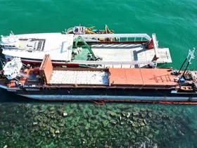 Karasu’da karaya oturan gemiyi kurtarma çalışmalarına başlandı
