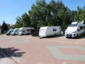 Karavan tutkunları Karatay'da konforlu bir mola veriyor