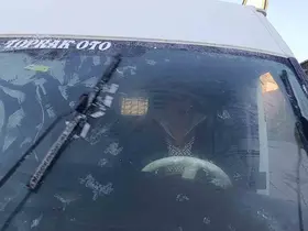 Kars eksi 6’yı gördü, araçların camları buz tuttu
