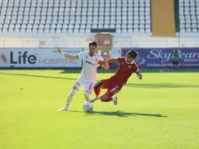 Karşıyaka, 5 sezon sonra lige mağlubiyetle başladı
