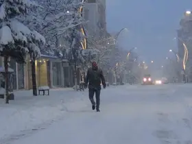 Kars’ta eğitime kar engeli: 40 santimetre kar yağdı!
