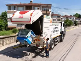Kartepe’de bayram sonrası temizlik mesaisi
