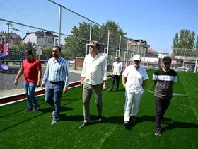 Kartepe’ye iki yeni halı saha
