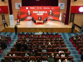 Kasapoğlu, Karabük Üniversitesinde gençlerle buluştu
