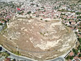 Kastamonu Kalesi, çelik ağlarla örülerek depreme karşı güçlendirildi
