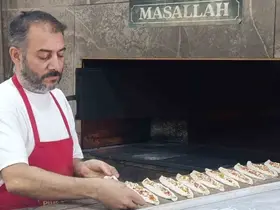 Kavurucu sıcakta ekmek mesaisi
