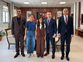 Kaymakam Hülür, YKS’de Türkiye 3.320’ncisi olan görme engelli öğrenciyi kabul etti
