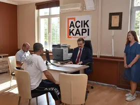 Kaymakamı Güldoğan, ‘Açık Kapı’da vatandaşları tek tek dinledi
