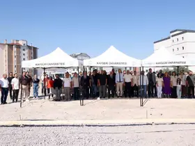 Kayseri Üniversitesi’nde Bilişim Teknolojileri MYO Binasının Temel Atma Töreni gerçekleştirildi
