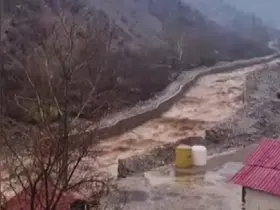 Kayseri’de sağanak sele neden oldu

