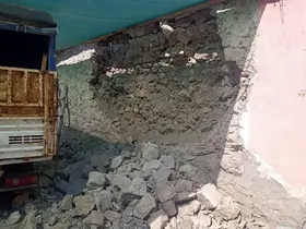 Kayseri’deki depremde bazı evlerde hasar oluştu
