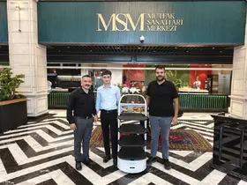 Kayseri’nin lezzetlerini sofralara robot taşıyor
