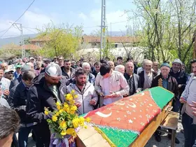 Kazada hayatını kaybetti, karnındaki çocuğu ile toprağa verildi
