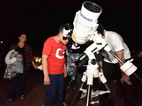 Kepez’de "Cumhuriyet ve Bilimle Gece Gözlemi" etkinliği
