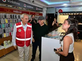 Kepez’in dört bir yanında "Temizlik Kirletmemektir" kampanyası
