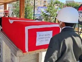 Kıbrıs Gazisi Fuat Akgül son yolculuğuna uğurlandı

