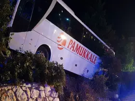 Kırkağaç’ta yolcu otobüsü kaza yaptı: 18 yaralı
