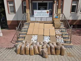 Kırşehir’de 851 bin lira değerinde kaçak makaron ve dolum makinesi ele geçirildi
