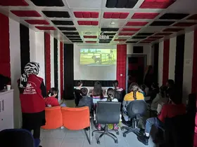 Kış kulübünde sinema etkinliği
