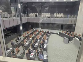 KKTC Meclisi’ndeki "iki devletli çözüm" oturumunda muhalefet partisi milletvekilleri oturumu terk etti
