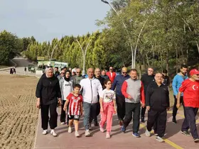 Körfez sahilinde sağlık için 10 kilometrelik yürüyüş gerçekleştirildi

