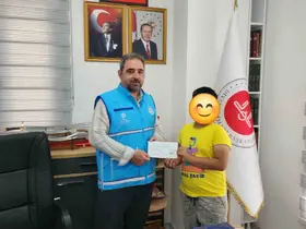 Köyceğiz Müftülüğü’nden öğrencilere kırtasiye desteği
