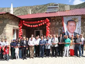 Köylüler birlik oldu, atıl binayı tesise çevirdi
