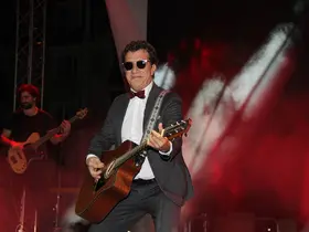 Kula, Ayna’nın şarkılarıyla coştu
