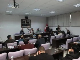 Kula Belediye Meclisi’nde arsa satışı ve teminat talebine ret
