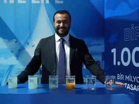 Kullanıp arıttıkları suda Japon balığı besliyorlar
