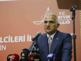 Kültür ve Turizm Bakanı Ersoy: "2025 yıl sonu hedefimiz olan 64 milyar dolar gelire doğru emin adımlarla ilerliyoruz"
