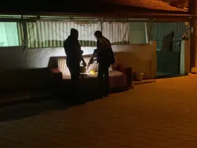 Kurşunlanan evde bulunan küçük çocuk elinden yaralandı
