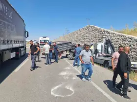 Kurtarıcı traktöre çaptı: 6 yaralı
