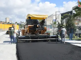 Kuşadası’nda Fen İşleri ekipleri 68 noktada sahaya indi
