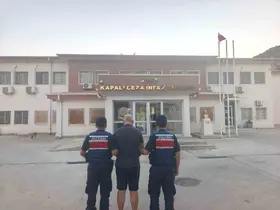 Kuşadası’nda uyuşturucu operasyonu: 3 gözaltı
