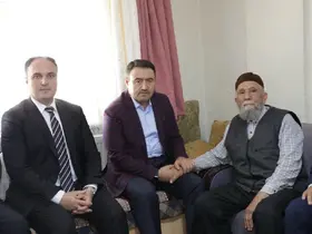 Kütahya Valisi, görev gazisi Mehmet Torun’u evinde ziyaret etti
