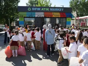 Kütahya’da Çevre Haftası’nda öğrencilerden doğaya destek
