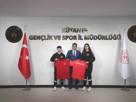 Kütahyalı iki sporcu Avrupa Kuraş Şampiyonası’nda Türkiye için mücadele edecek
