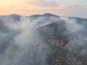 Kuyucak yangınına müdahale sürüyor
