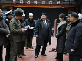 Kuzey Kore lideri Kim, inşası süren dev nükleer denizaltını denetledi
