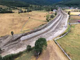 Ladik’te 8 mahalle taşkın riskine karşı korunacak
