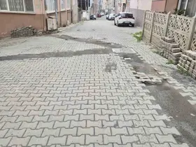 Leylak Sokak’ta yolların bakımsızlığına tepki
