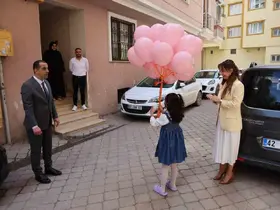 Lösemiyi yenen Zümra’nın balon uçurma hayali Vali Taşolar ile gerçek oldu
