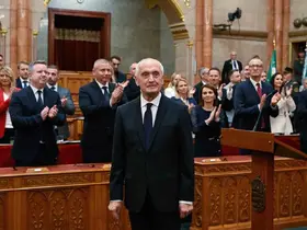 Macaristan’da eski Yüksek Mahkeme Başkanı Baka, cumhurbaşkanı seçildi
