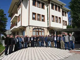 Mahalle sakinlerinden Serhat Hamamcı’ya anlamlı ziyaret
