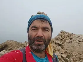 Makam Dağının zirvesinde nisan sürprizi
