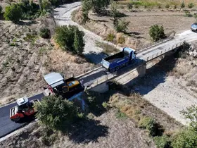 Manisa Büyükşehir, Sarıgöl’de 6 kilometrelik yolu sıcak asfaltla buluşturuyor
