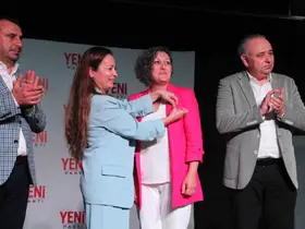 Manisa’da 15 CHP’li belediye başkanı YENİ Parti’ye katıldı
